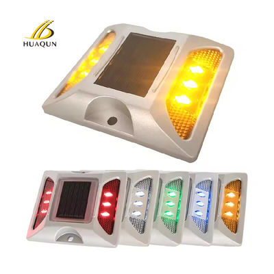 Αγορά Ηλιακή ενέργεια LED Δρόμος Stud Ανθεκτικός σε καιρικές συνθήκες για την οδική ασφάλεια διαδικτυακή κατασκευή