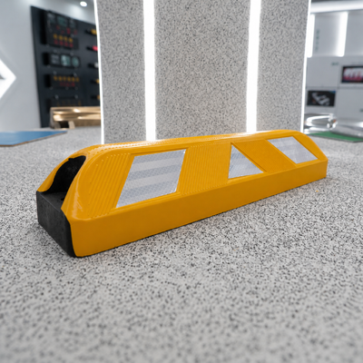 Αγορά Heavy-Duty Rubber Wheel Stop Manufacturer for Parking Safety διαδικτυακή κατασκευή