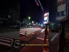 Διαρκής και ανθεκτική στην φθορά θερμοπλαστική μπογιά για οδική σήμανση