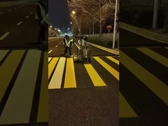 Χρώμα θερμής τήξης από ρητίνη πετρελαίου για ανακλαστική οδική σήμανση OEM 3 λεπτά χρόνος ξήρανσης